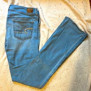 American Eagle light wash jeans